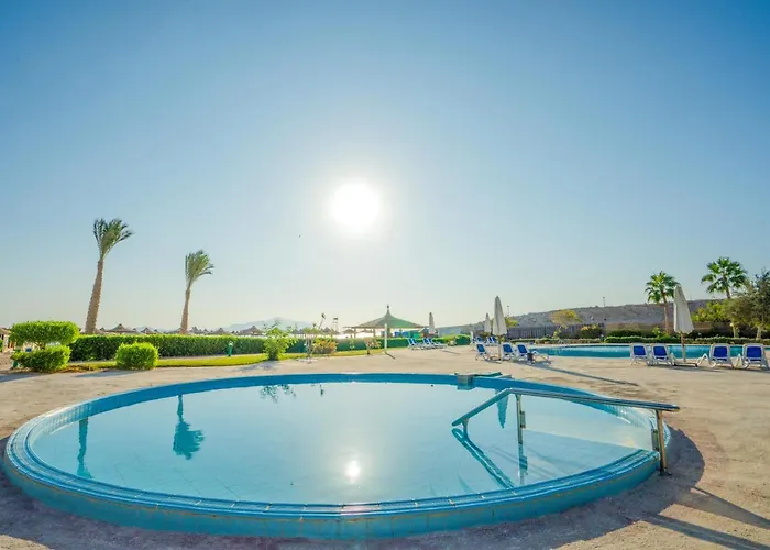 Resort Ivy Cyrene Island Aqua Park (adults Only)