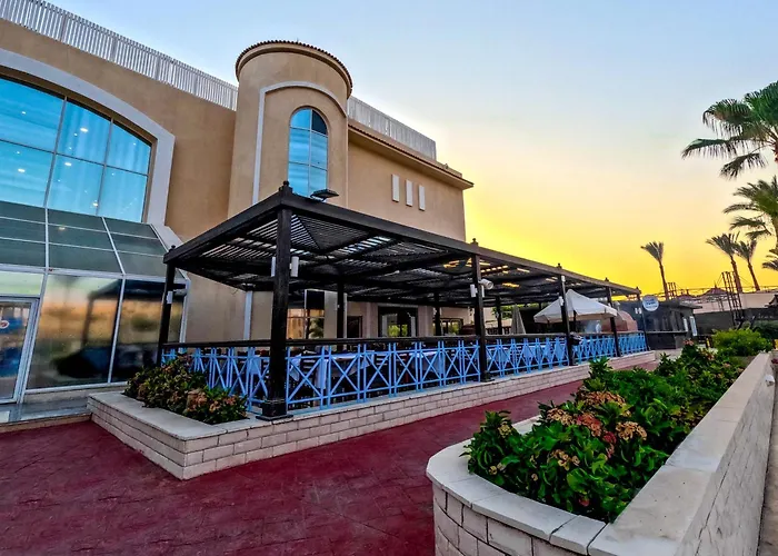Ivy Cyrene Island Aqua Park (adults Only) 度假村 4*